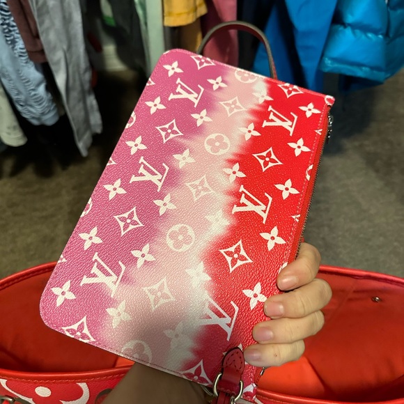 Louis Vuitton Neverfull LV Escale Rouge - Picture 4 of 5